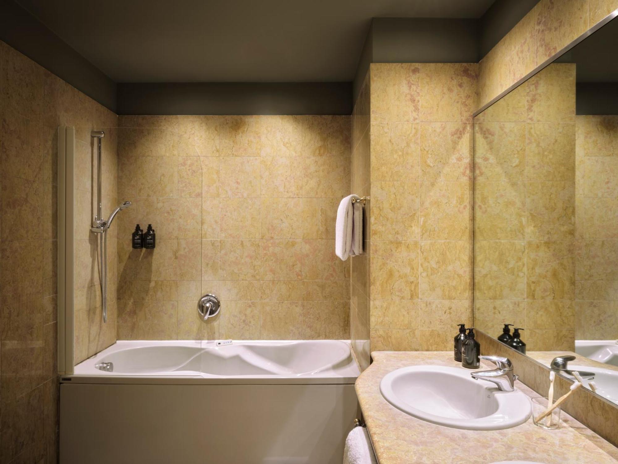Max Brown Hotel Missori, Part Of Sircle Collection Milano Eksteriør bilde